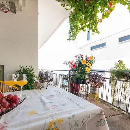 Nasta Apartment Omis